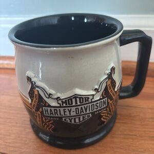 Official Harley Davidson Motorcycle  Encore Black & Gold Coffee Mug Raised Logo